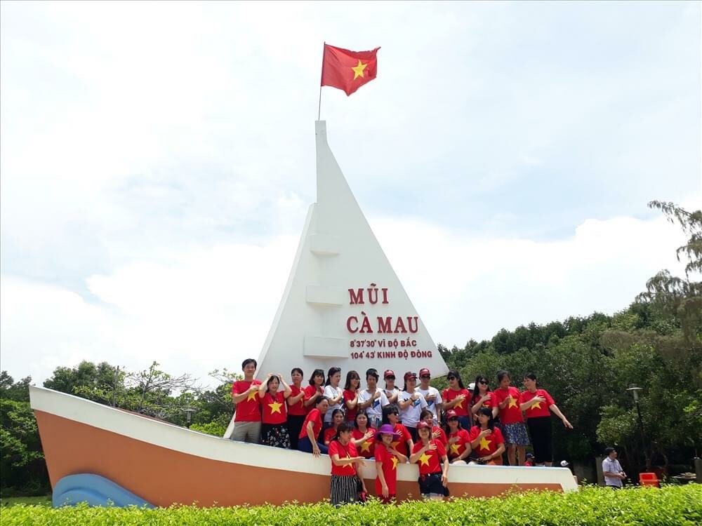Thuê xe du lịch Cần Thơ - Nguyễn Duy Travel
