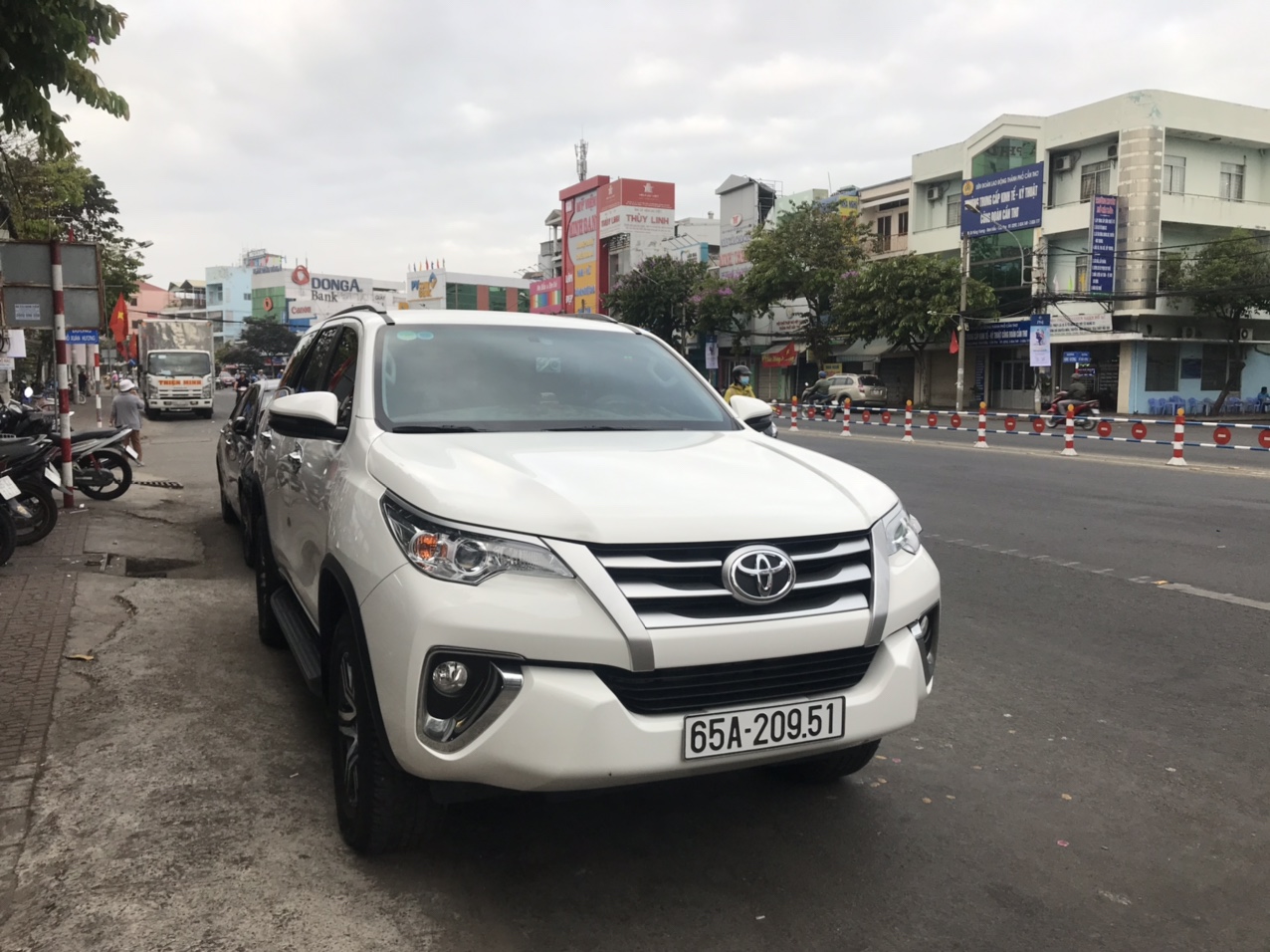 Thuê xe 7 chỗ cần thơ đi sài gòn - Nguyễn Duy Travel