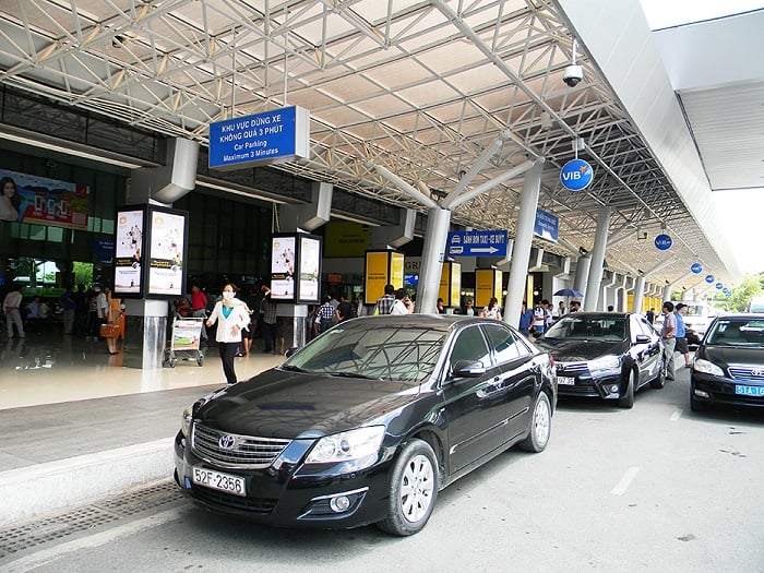Giá thuê xe đi sân bay Tân Sơn Nhất - Nguyễn Duy