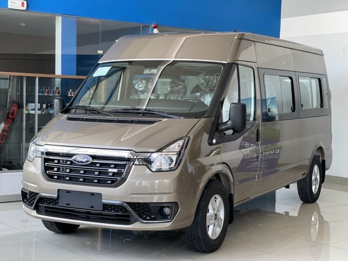 Ford Transit Luxury 2024: Đánh giá nội - ngoại thất, giá bán mới nhất