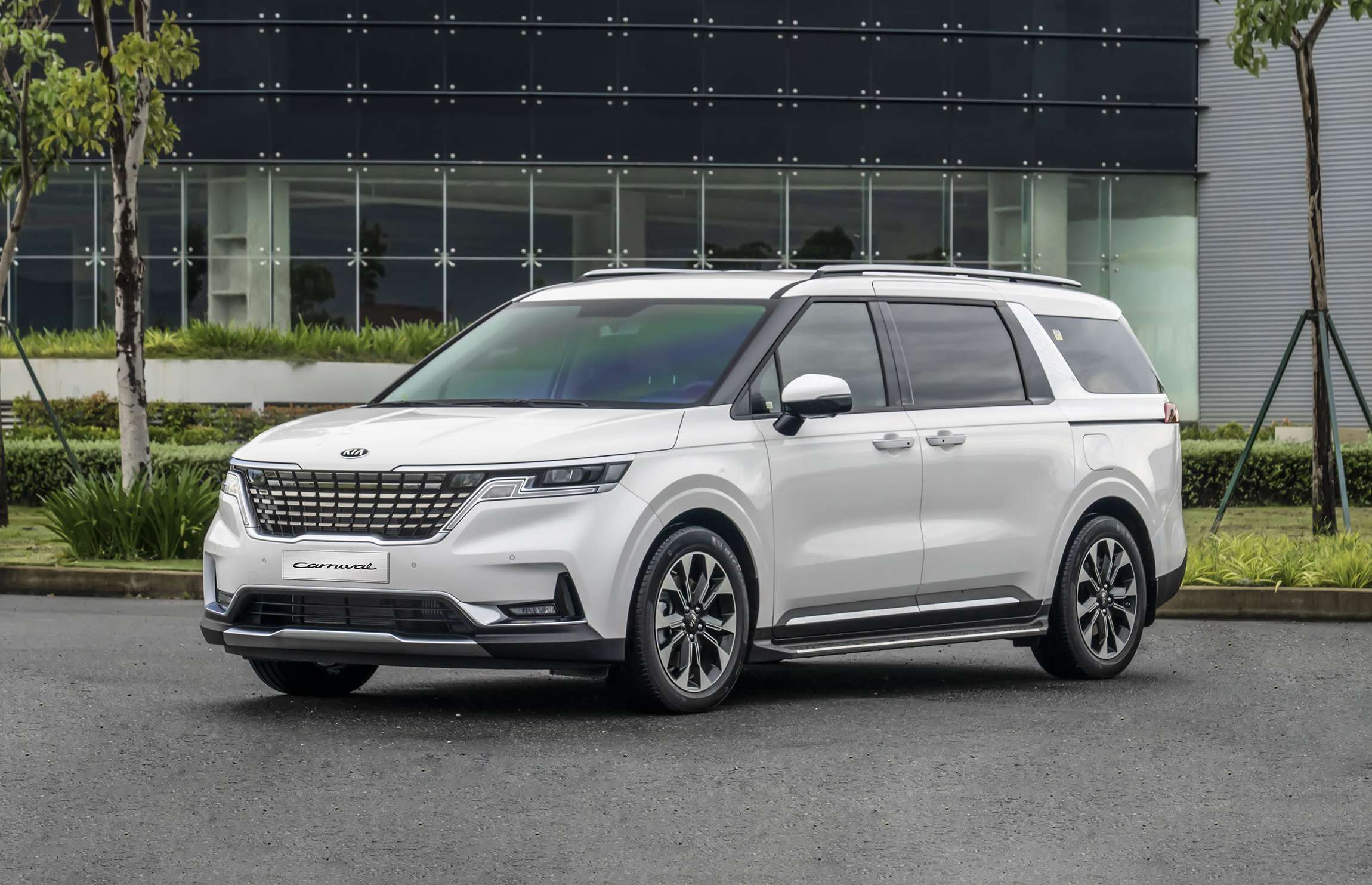 Dịch Vụ Cho Thuê Xe Kia Carnival Tại Cần Thơ 2025